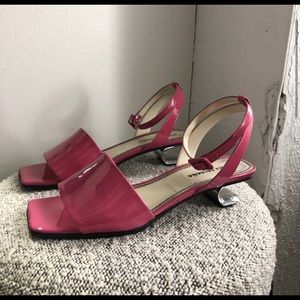 Nicole Saldana heels